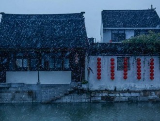 震澤初雪在古鎮飄灑 宛若一片仙境